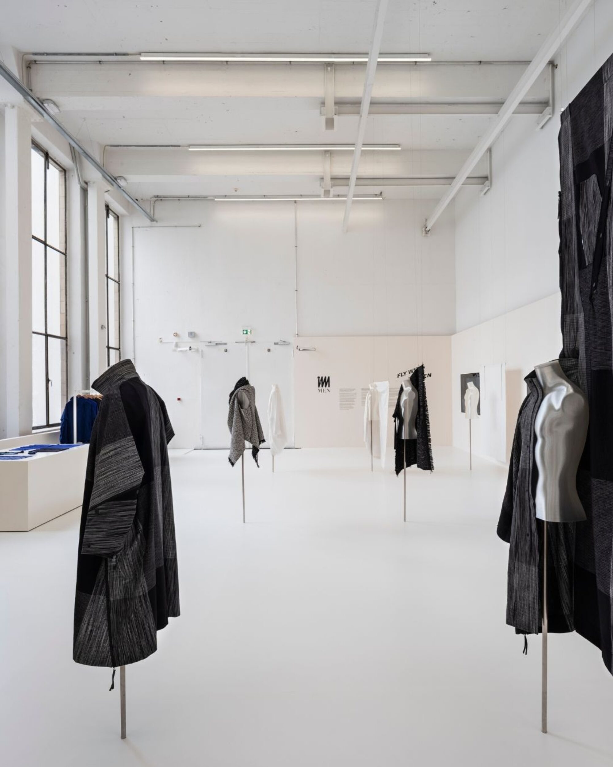 ジャケット・アウター Haltbar murkudis archive mods coat Haltbar murkudis archive mods coat ✧︎ historia | XIV Mod Archive